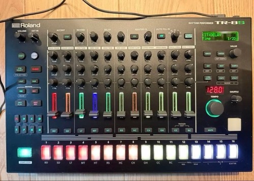 Roland rhythm machine - roland,