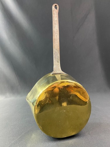 Spouted brass kettle fine - brass,