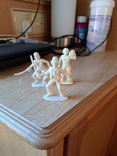 Charbens pirate figures - 3,