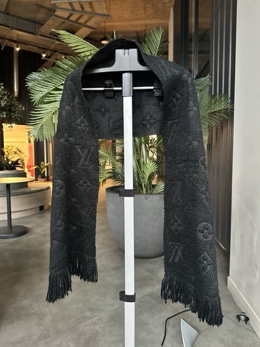Louis vuitton logomania scarf - vuitton,