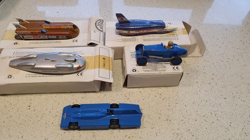 Die cast lledo world - die,