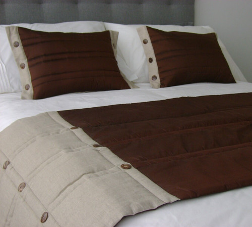 Coco button bed runner - button,