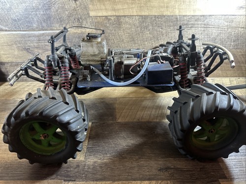 Vintage traxxas maxx roller - traxxas,