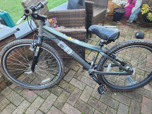 Diamondback mountain bike - mountain,