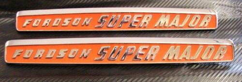 Chrome side badge painted - chrome,