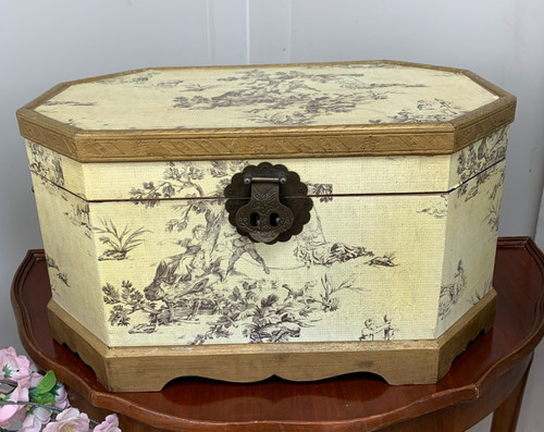 Vintage decorative cream - cream, &