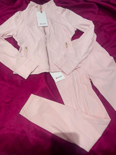 Lululemon women pink 2pc - women’s,