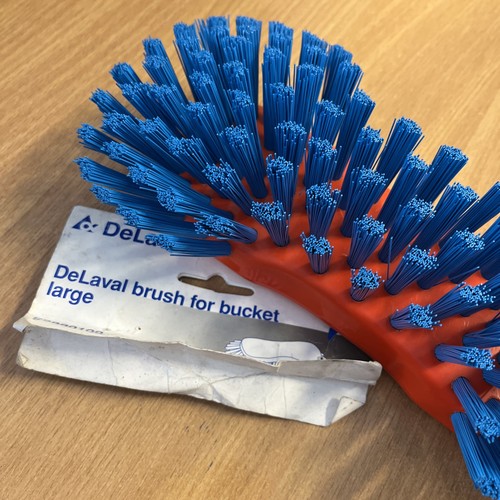 Delaval brush for bucket - brush,