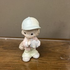 Precious Moments 1997 Say Cheese Club Figurine No Box