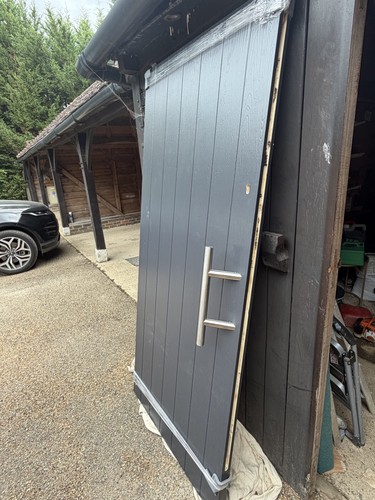 Composite front door - front, in