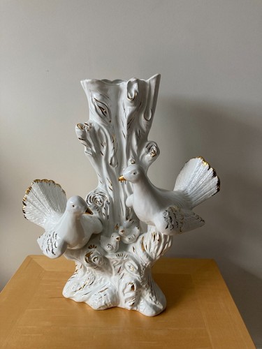 Large white dove vase - , gold