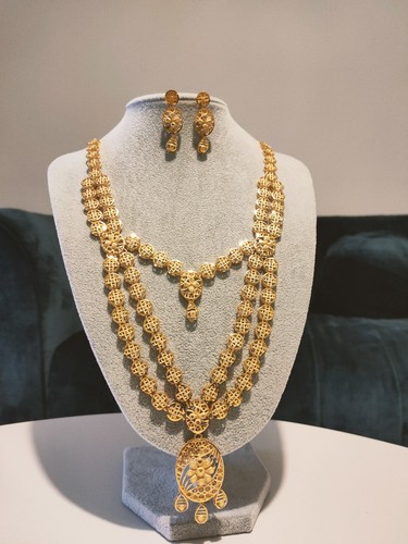 Indian pakistani forming gold - pakistani,