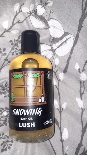 Lush snowing bath - 'snowing', oil