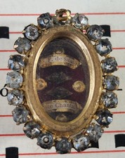 D121) Nice Gilding reliquary