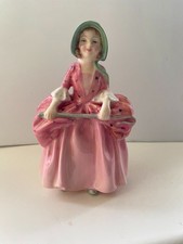 Royal Doulton "Bo Peep" HN1811