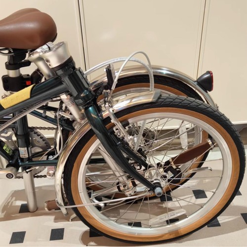 Folding bikes front - front, rear