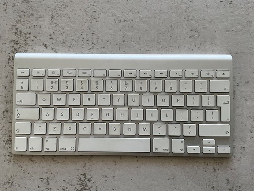 Apple wireless keyboard - apple,
