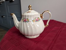 VINTAGE SADLER SWIRL SHAPED TEAPOT GOLD TRIM FLORAL ROSE PATTERN 3778
