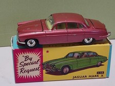 VINTAGE CORGI No 238 JAGUAR MARK X REPRO BOXED