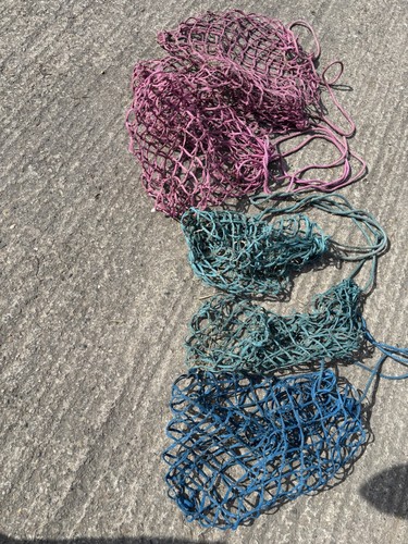 Small hay nets - hay, pink