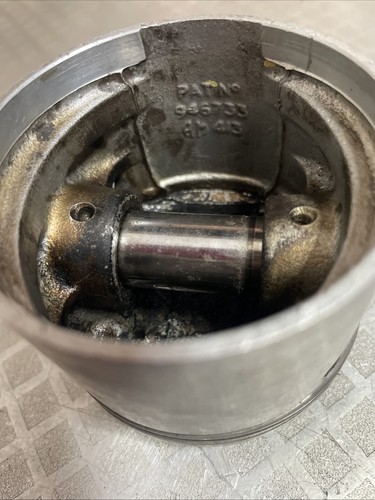 Triumph piston wellworthy - triumph,