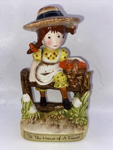 Porcelain holly hobbie - porcelain,