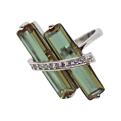 Zultanite color changing - color,