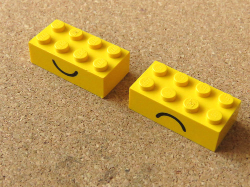 Yellow lego 2x4 - 2x4, bricks