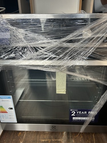 Brand new electrolux - brand, eof6p46x
