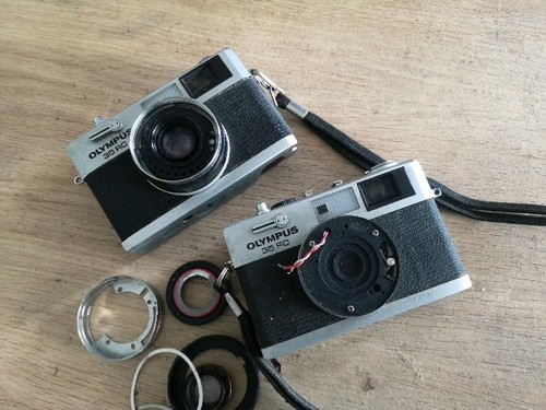 2pcs olympus 35rc cameras - olympus,