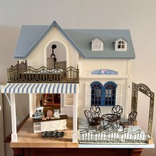 Sylvanian Families Courtyard