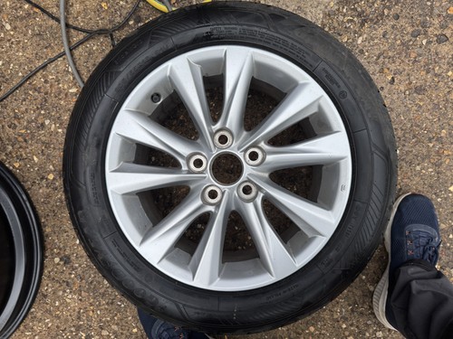 Toyota corolla alloy wheel - corolla,