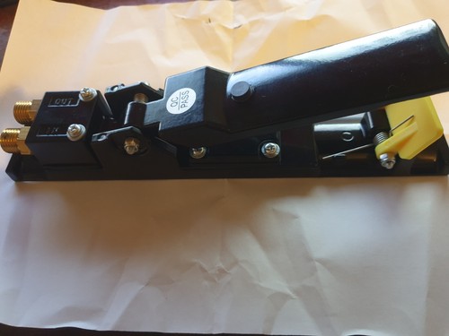 Deadman handle pressure - handle,