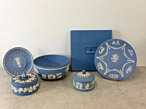 Wedgwood jasperware blue - jasperware, &