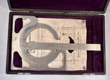 Vintage Brown & Sharpe No. 510 Protractor with Case & Reference Tables