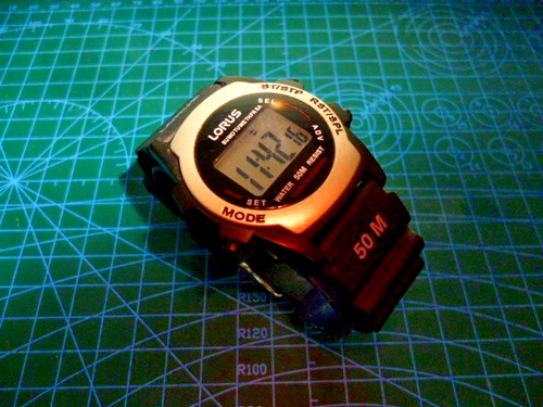 Mens black digital lorus - black,