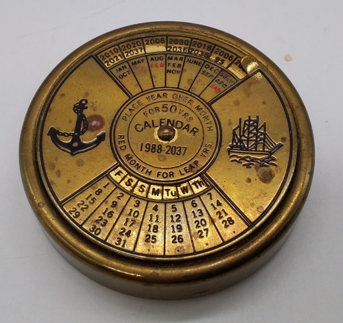 Vintage brass 5cm desk top - vintage, 5.5cm
