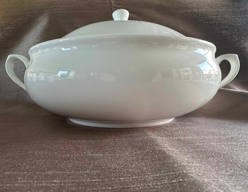White bone china covered - white,