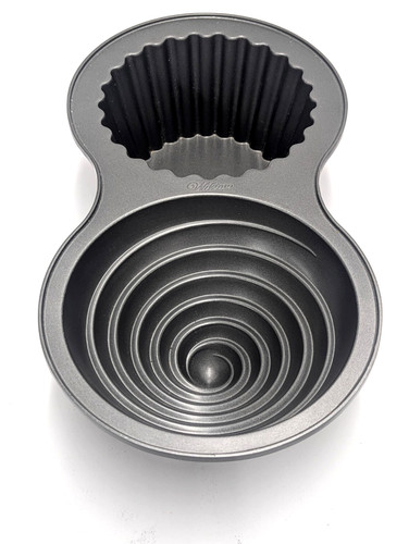 Wilton giant cupcake pan - wilton,