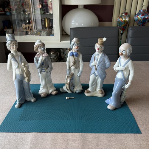 Group casades porcelain - group,