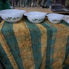 3 Pyrex JAJ Vintage Mixing