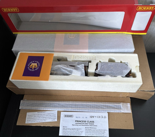 Hornby r2215 queens - hornby,