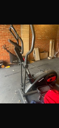 Reebok gx40s cross trainer - reebok,