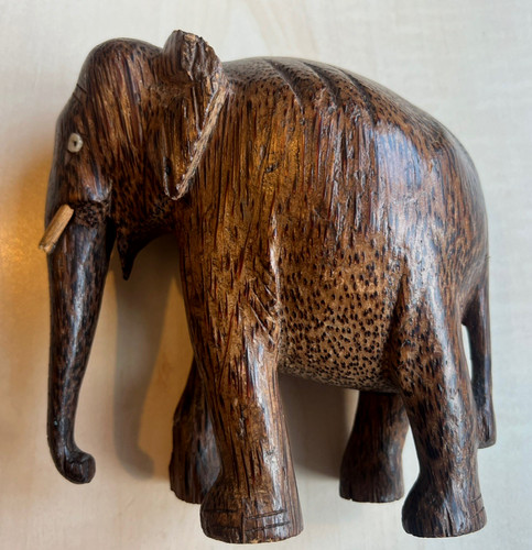A18 hand carved - -,