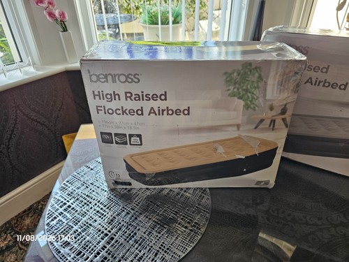 High raised flocked airbed - flocked,