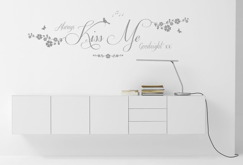 Always kiss goodnight - kiss, me