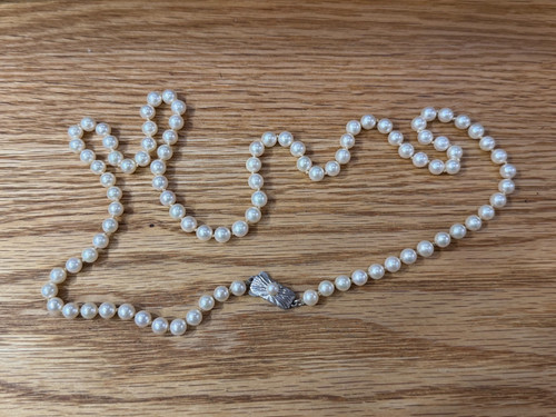 Mikimoto knotted akoya - 25",
