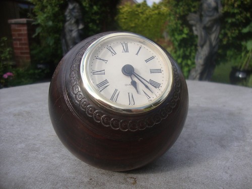 Crown green bowls clock - green,