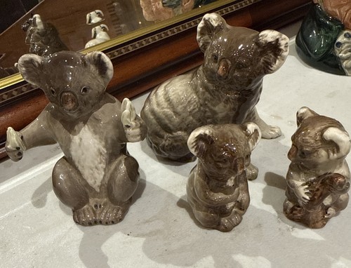 Beswick koala bears - -,