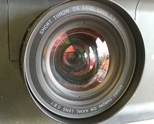 SHORT THROW ON AXIAL LENS